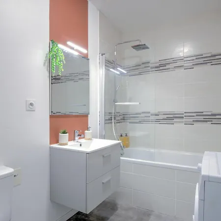 Tournette -6 Pers - Hyper Centre - Wifi Bourg-en-Bresse