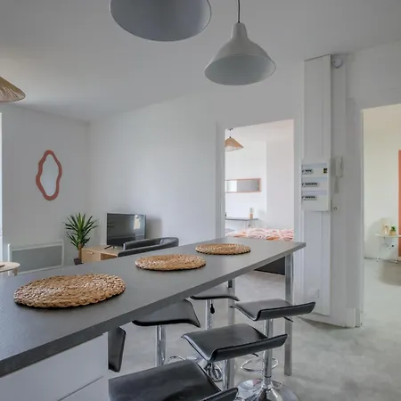 Tournette -6 Pers - Hyper Centre - Wifi דירה בורג-אן-ברס